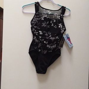 woman’s bathing suit size 10 cover up size large